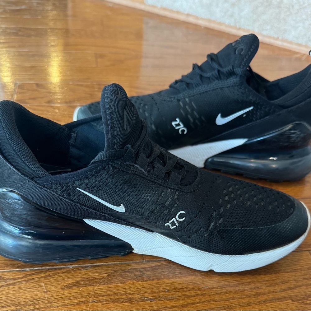 Nike Black and White Air Max 270 - Picture 2 of 11